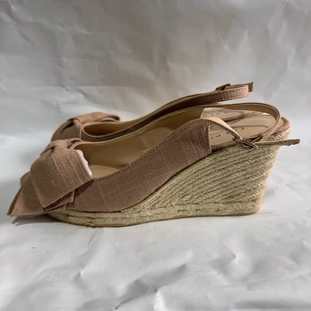 Talbots // New in box Sookie sweet almond bow wedge heels size 8